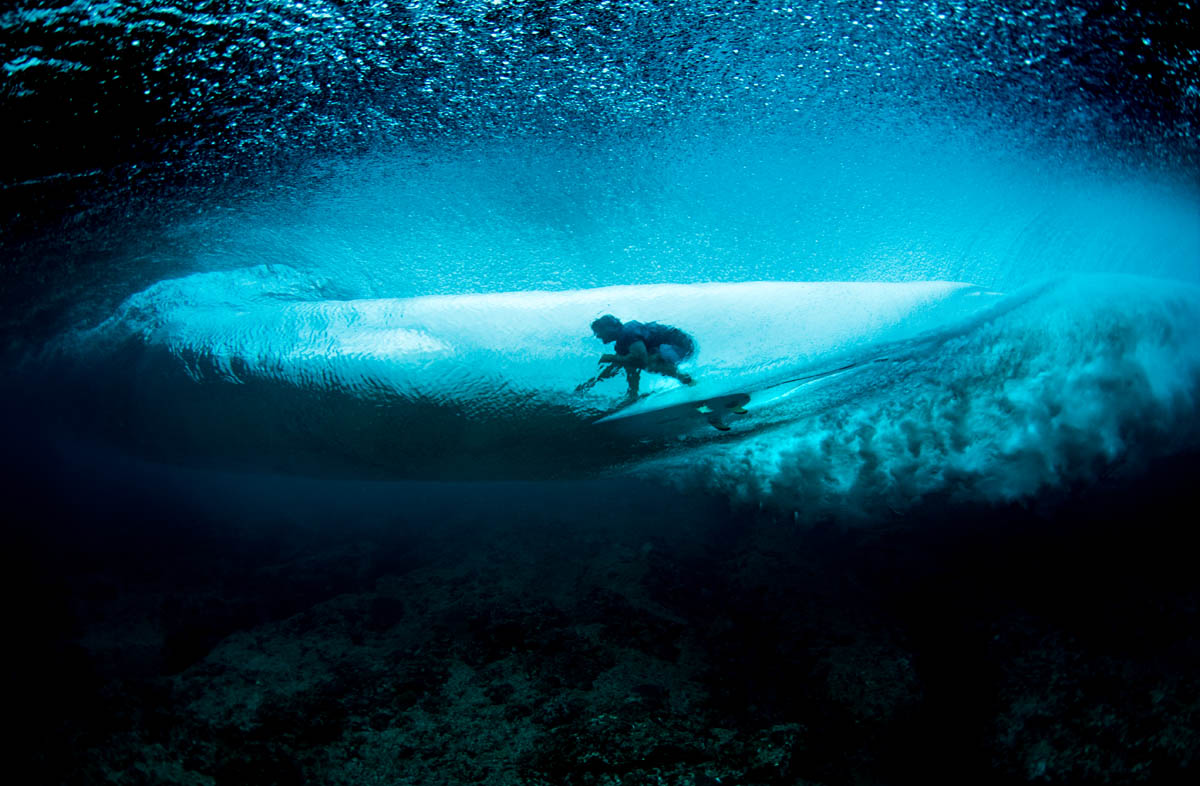 Left middle/ BENDING LIGHT/ SOUTH AFRICAN SURFER BENJI BRAND