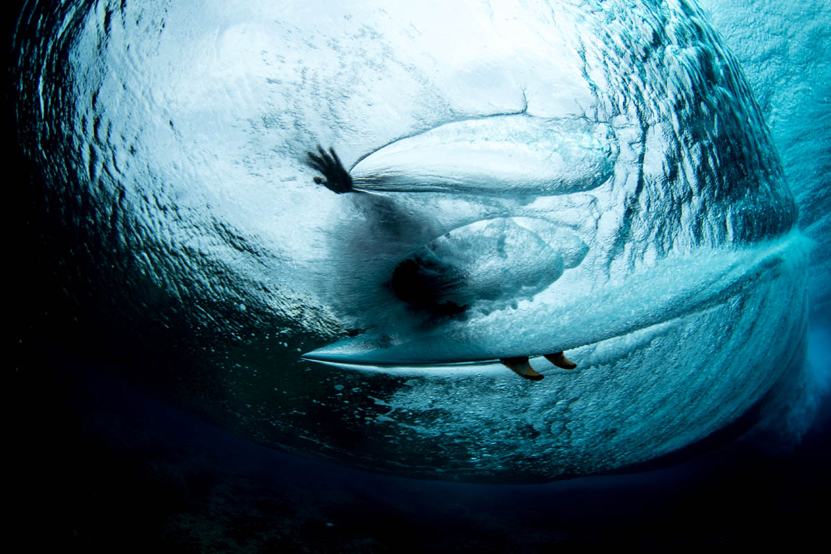 Center middle/ DRAGGING SPEED/JOSH MONIZ-HAWAII